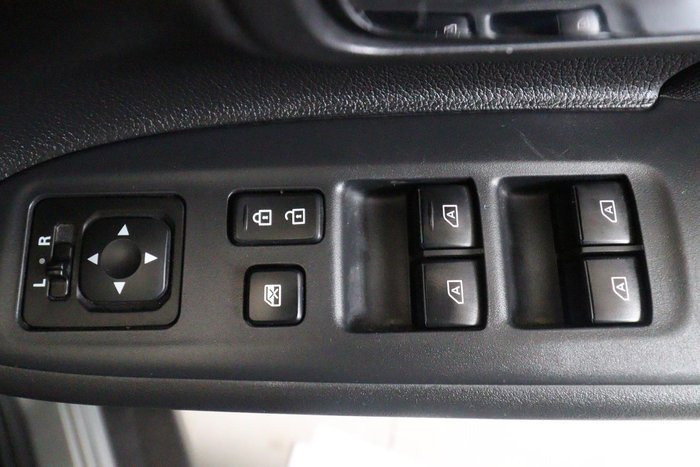 2020 Mitsubishi Outlander ES