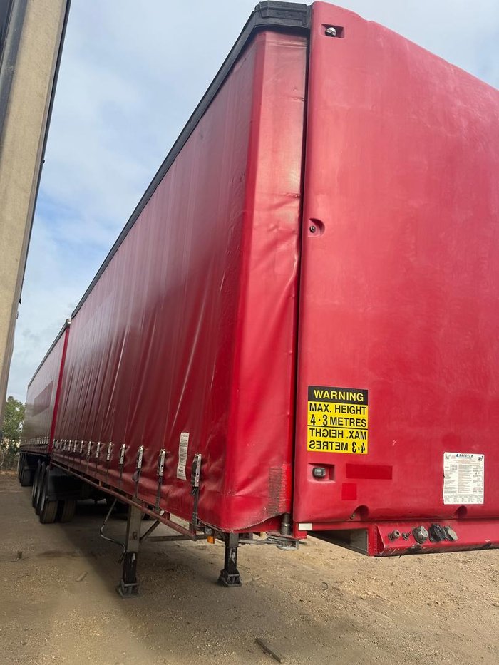 2015 Krueger B-Double(36 Pallet) Straight Deck Tautliner RED