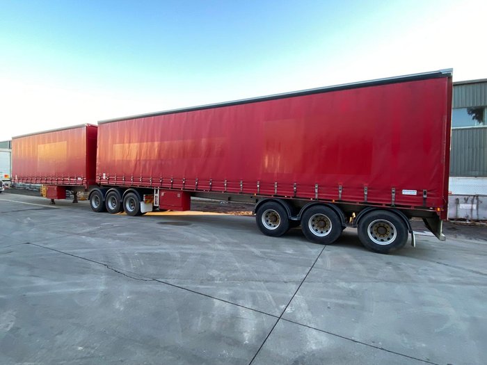 2015 Krueger B-Double(36 Pallet) Straight Deck Tautliner RED