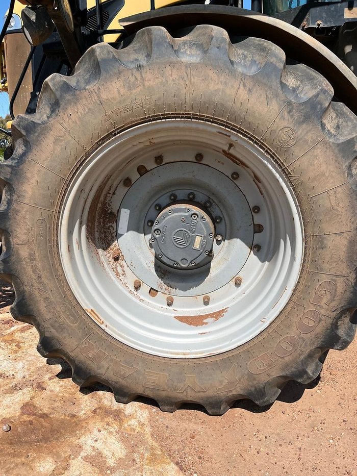 Rogator 1300A Self Propelled Sprayer