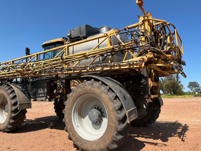 Rogator 1300A Self Propelled Sprayer