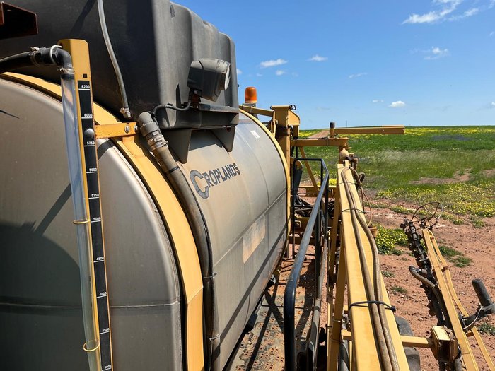 Rogator 1300A Self Propelled Sprayer