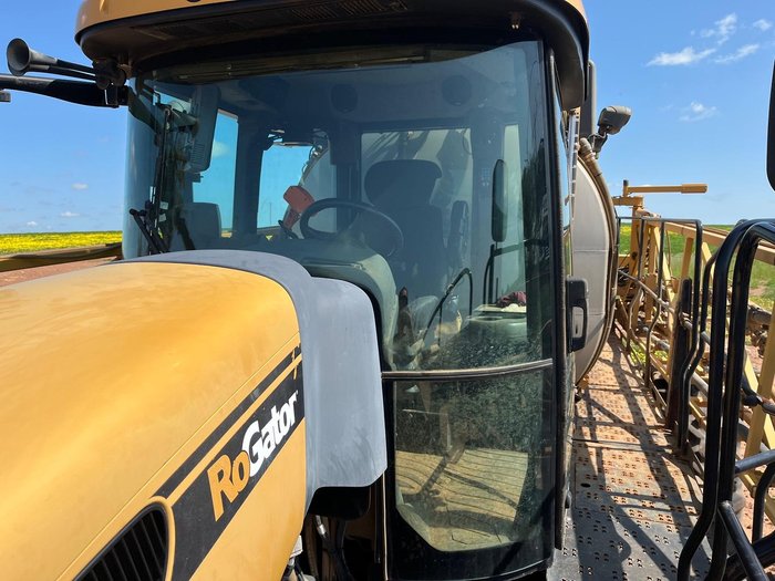 Rogator 1300A Self Propelled Sprayer