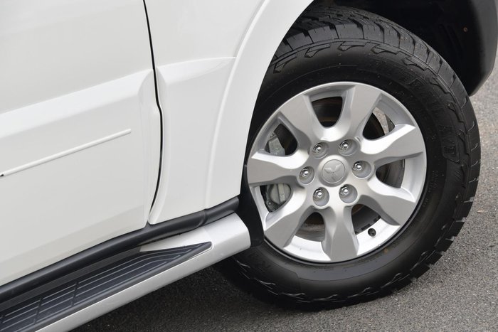 2019 Mitsubishi Pajero GLX