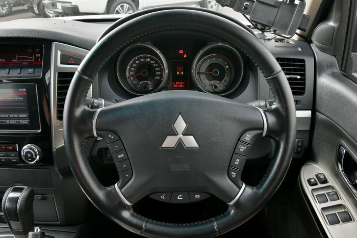 2019 Mitsubishi Pajero GLX