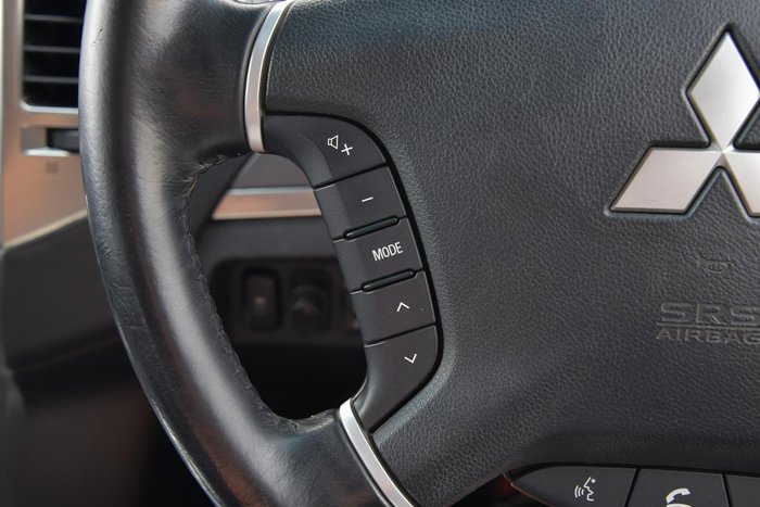 2019 Mitsubishi Pajero GLX
