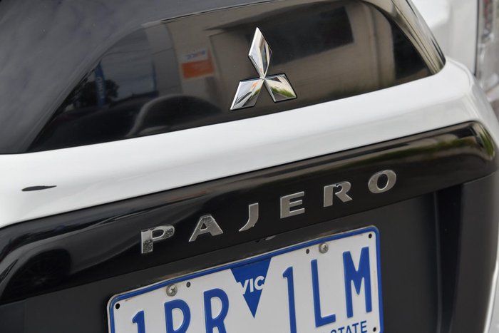 2019 Mitsubishi Pajero GLX
