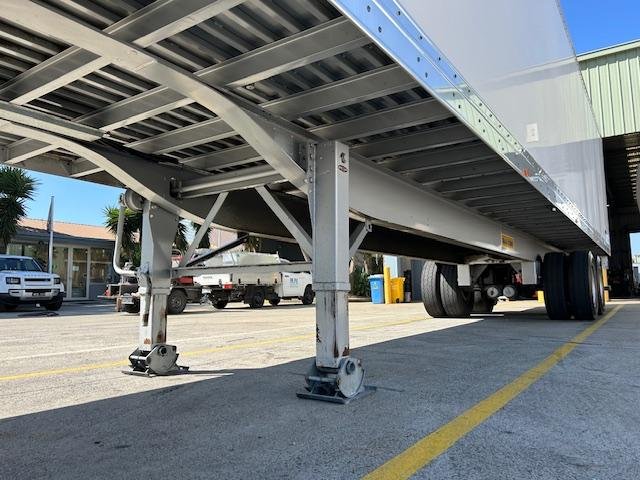 2017 Maxitrans St2 Od 24 Pallet Dry Freight Van 4M