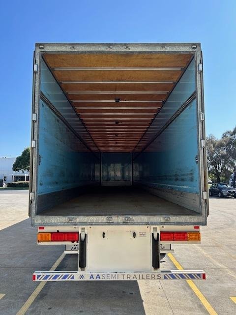 2017 Maxitrans St2 Od 24 Pallet Dry Freight Van 4M