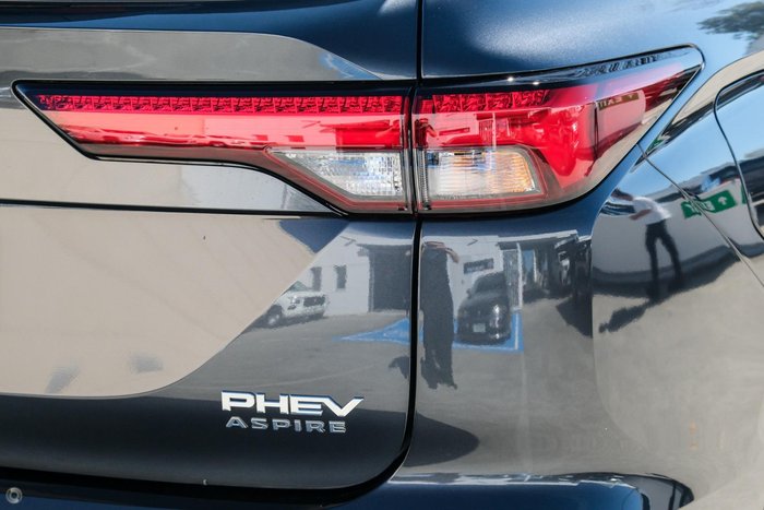 2025 Mitsubishi Outlander PHEV Aspire