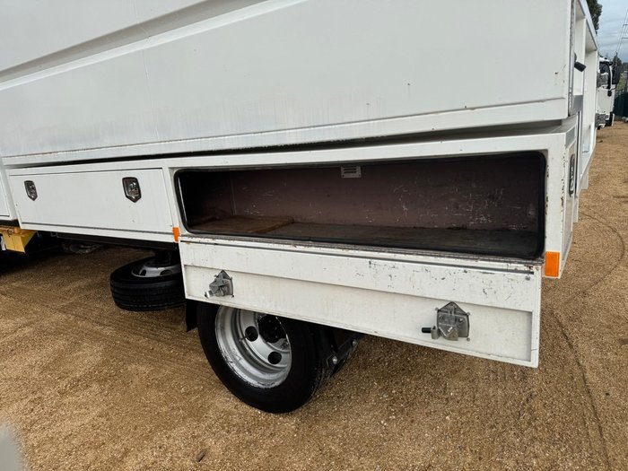 2017 Isuzu Npr 75/190 Crew Tipper 65/190 auto WHITE