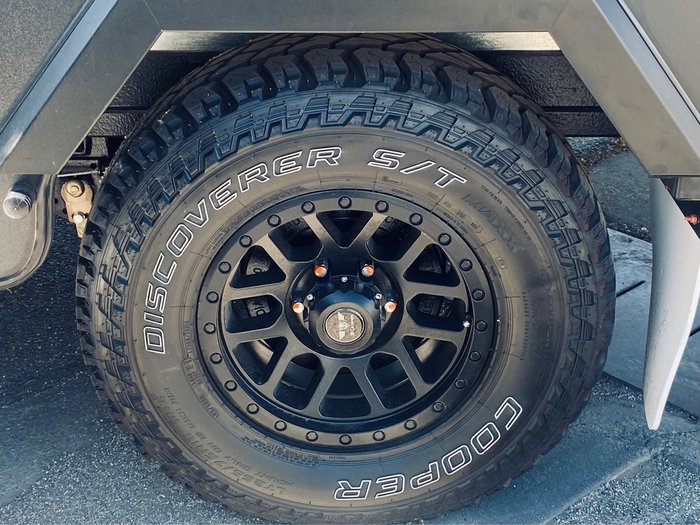 2025 JB Caravans 18' Gator X Bunk Off Road Van