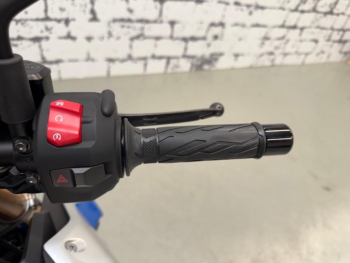 2025 Suzuki GSX-S1000 GSX-S Silver