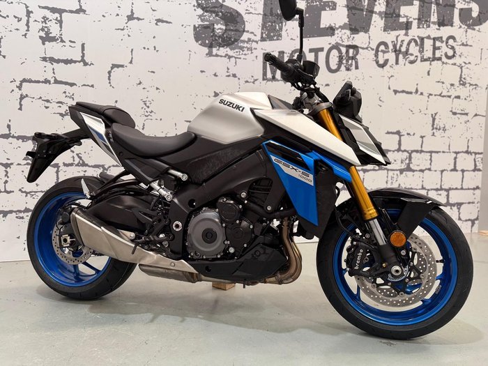 2025 Suzuki GSX-S1000 GSX-S Silver