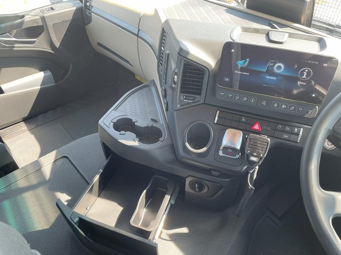 2024 Mercedes-Benz Actros 2653 White