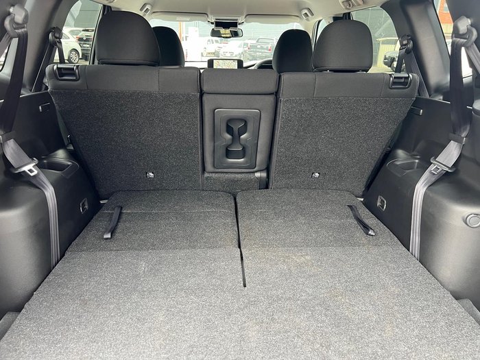 2024 Mitsubishi Outlander LS