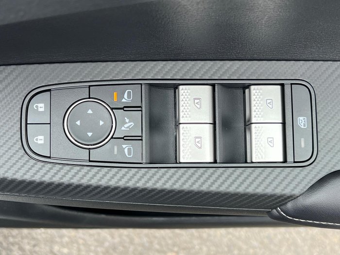 2024 Mitsubishi Outlander LS