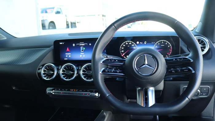 2024 Mercedes-Benz GLA-Class GLA200 H247 MANUFAKTUR Patagonia Red