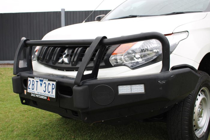 2017 Mitsubishi Triton GLX