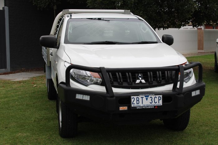 2017 Mitsubishi Triton GLX