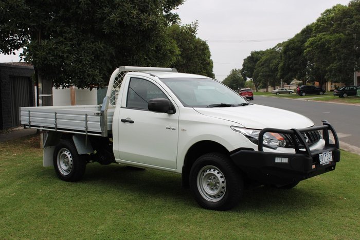 2017 Mitsubishi Triton GLX