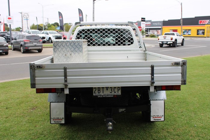 2017 Mitsubishi Triton GLX