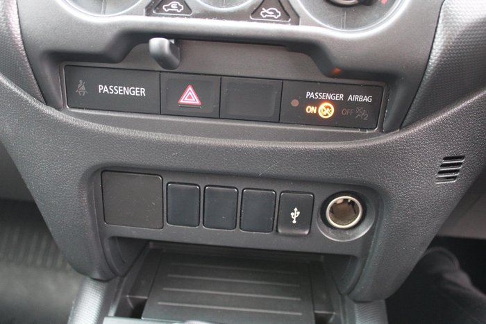 2017 Mitsubishi Triton GLX