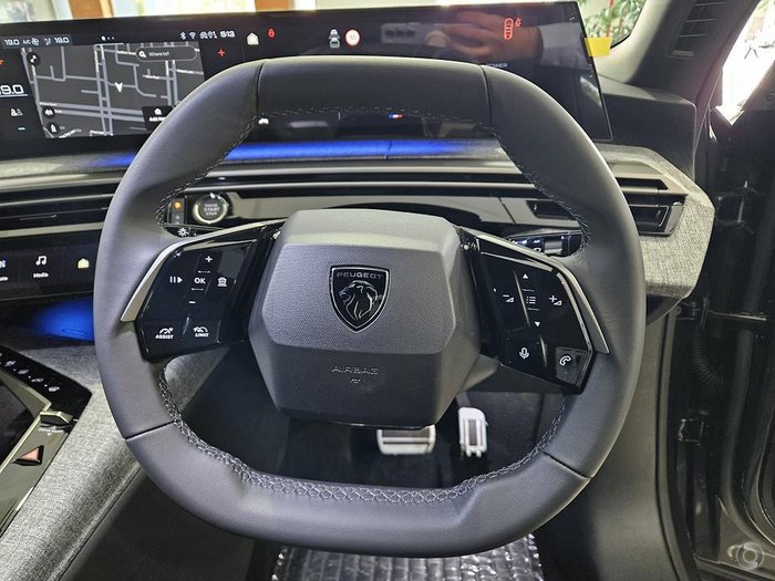 2024 Peugeot 3008 Allure Hybrid P64 MY25 Okenite White