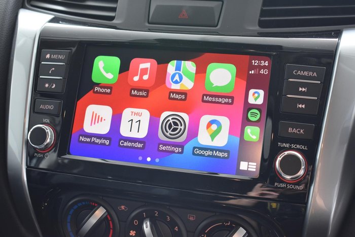 2024 Nissan Navara ST-X