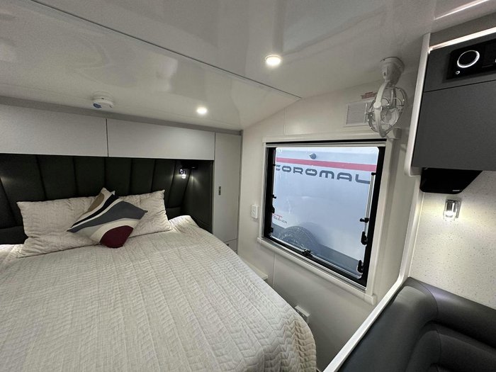 2025 Lotus Caravans Freelander Fr206kd 20'6