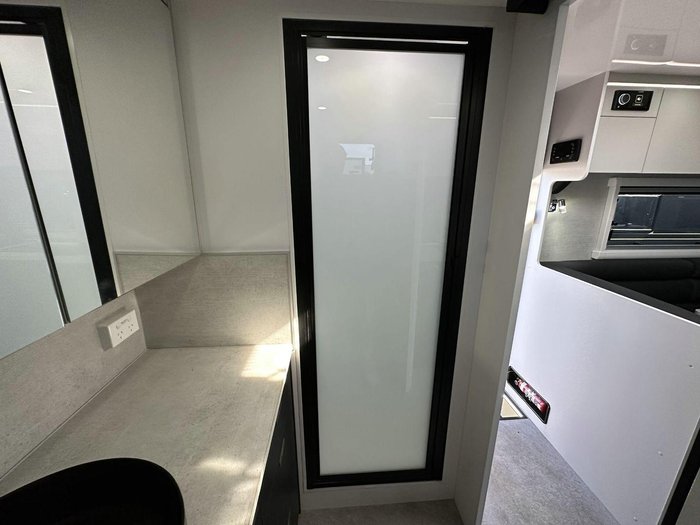 2025 Lotus Caravans Trooper Tr21cl 21'