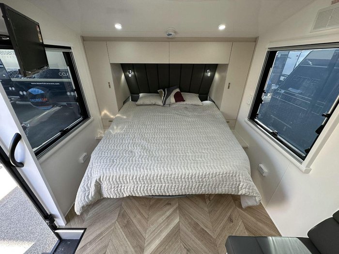 2025 Lotus Caravans Sprint Sp223t 22'3 3 Bunk