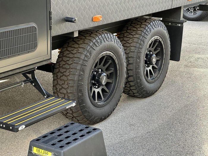 2025 Lotus Caravans Sprint Sp223t 22'3 3 Bunk