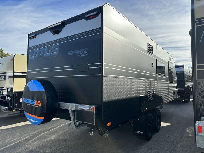 2025 Lotus Caravans Sprint Sp223t 22'3 3 Bunk