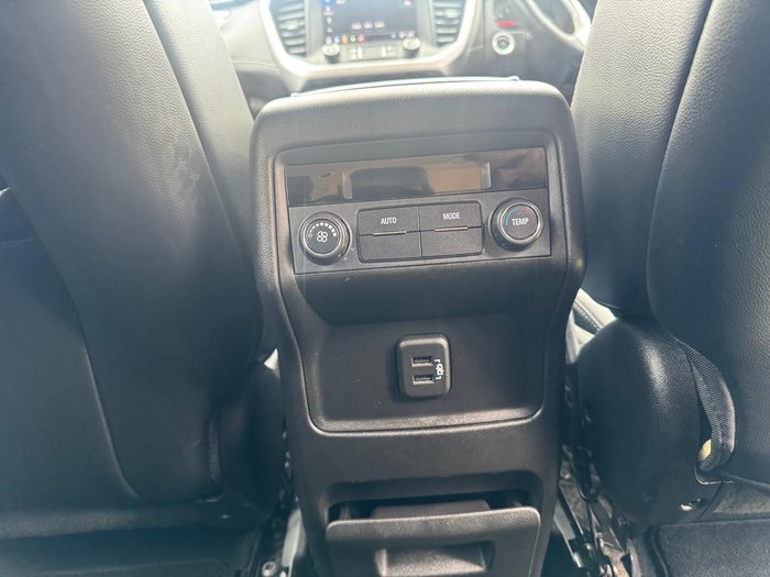 2018 Holden Acadia LT