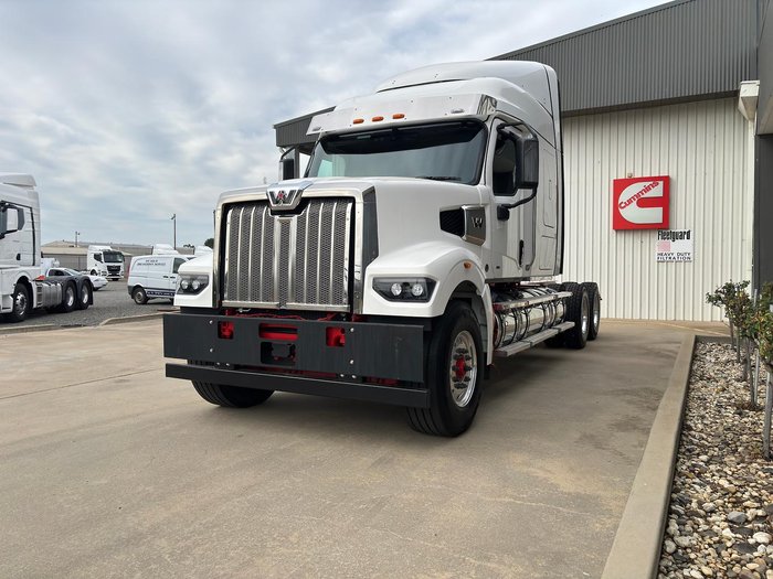 2025 Western Star 49X 60Inch Sleeper (600Hp With Manual Transmission) In Stock Now! White