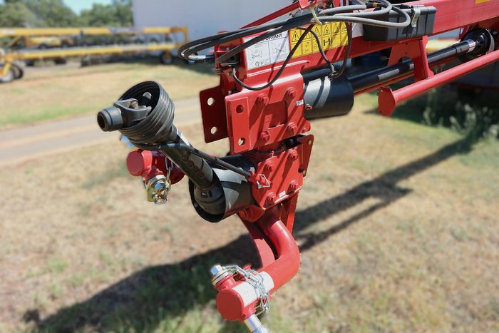 2022 New Holland Discbine 313 Mower Conditioner Plus Steel Roller