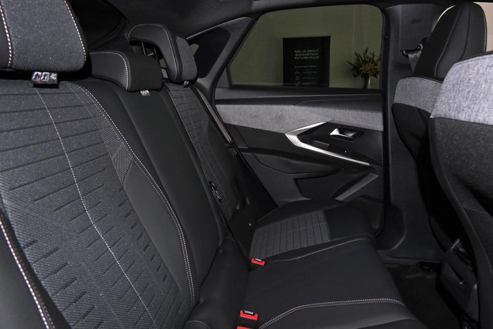 2025 Peugeot 3008 Allure Hybrid
