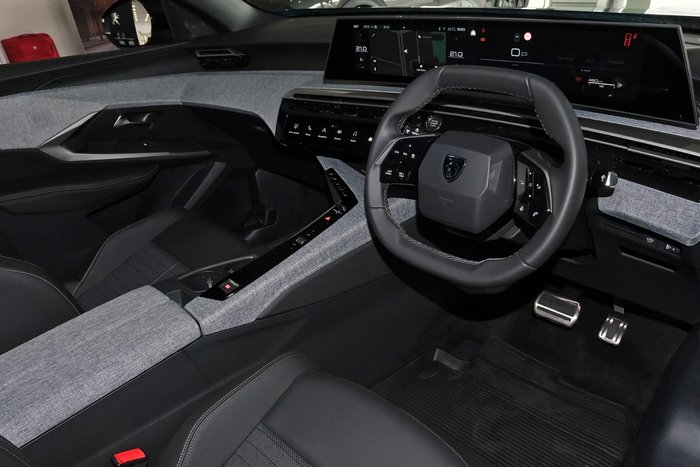 2025 Peugeot 3008 Allure Hybrid