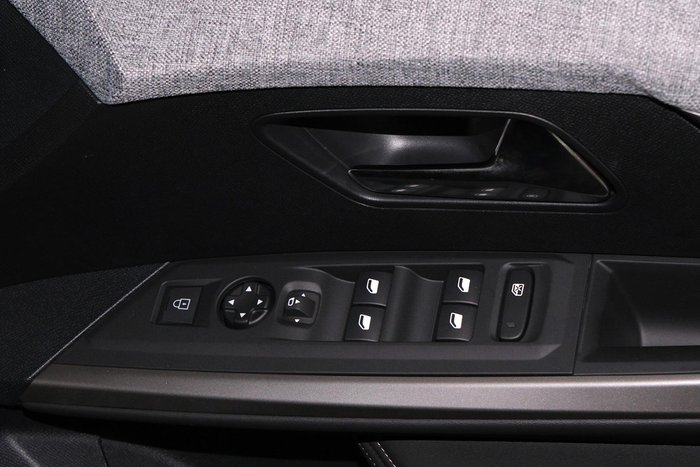 2025 Peugeot 3008 Allure Hybrid