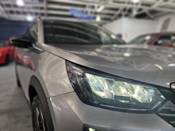 2025 Peugeot 2008 Allure Hybrid