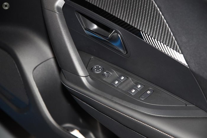 2025 Peugeot 2008 Allure Hybrid