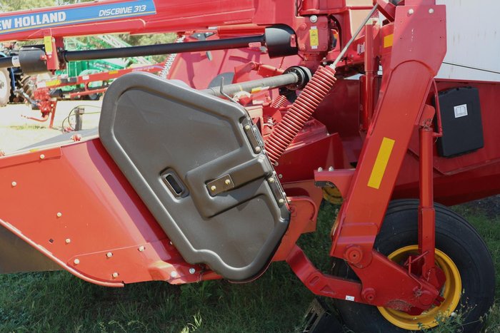 0 New Holland Discbine 313 Mower Conditioner Plus Rubber Roller