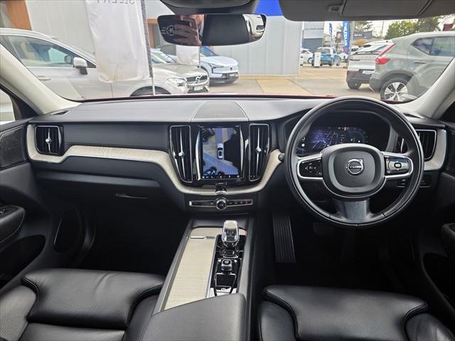 2021 Volvo XC60 B5 Inscription
