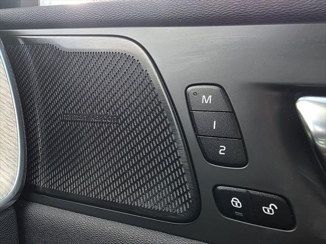 2021 Volvo XC60 B5 Inscription