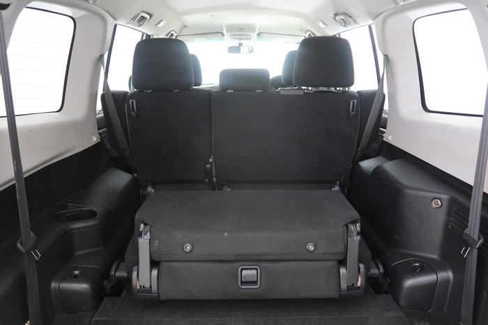 2010 Mitsubishi Pajero GLX NT MY10 4X4 Warm White