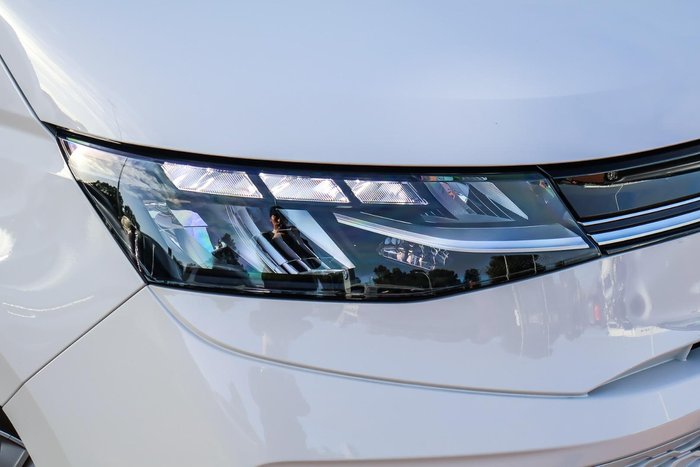 2025 Volkswagen Multivan TDI360 Life