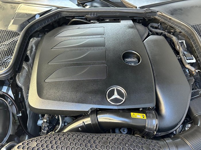 2018 Mercedes-Benz C-Class C300 W205 Polar White