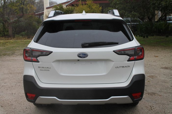 2025 Subaru Outback AWD Touring