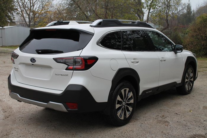 2025 Subaru Outback AWD Touring